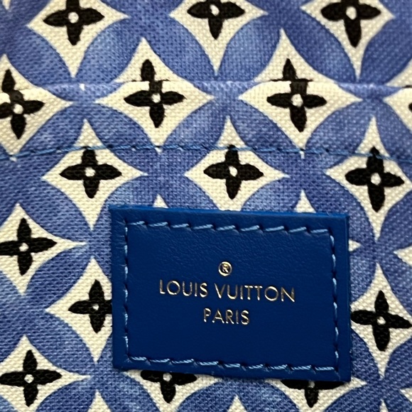 NIB Louis Vuitton Neverfull MM By The Pool Blue 2023 M22979 With Pouch - Picture 6 of 15